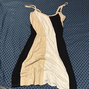 Elegant Black and Cream Colorblock Dress